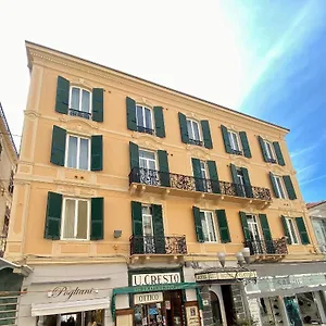 https://hotel-eletto.hotelitalianriviera.com